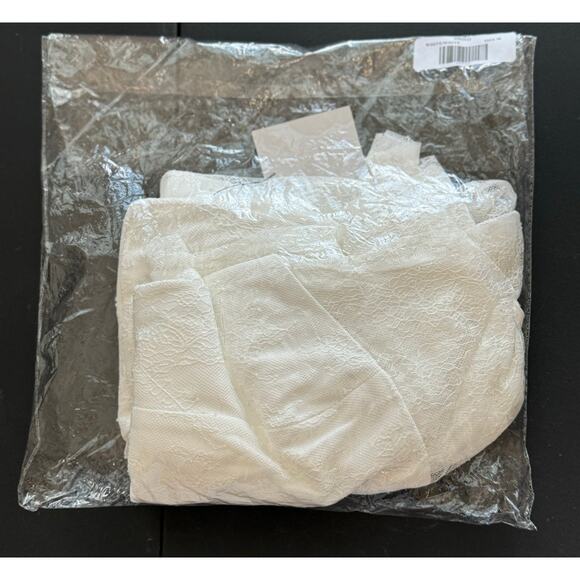 New ~ LULU'S LULUS ~ Powerful Heart White Lace Long Sleeve Bodycon Midi Dress M - Picture 9 of 10